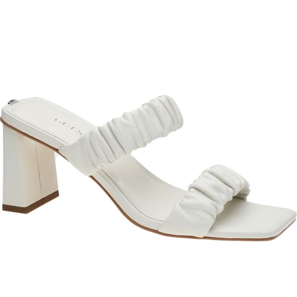 NIB Womens Guess Aindrea Heeled Sandal size 11